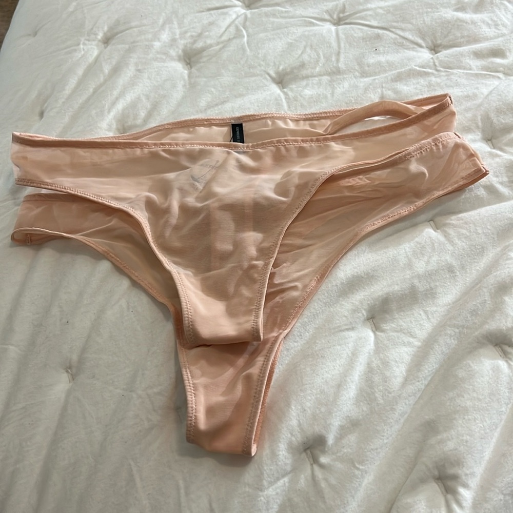 bundle Express Mesh Thongs 2/$15 Size M